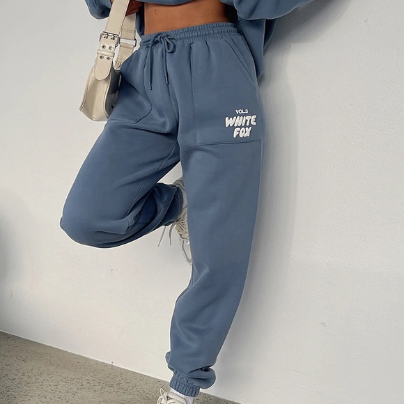 White Fox Set - Picture 5 of 6